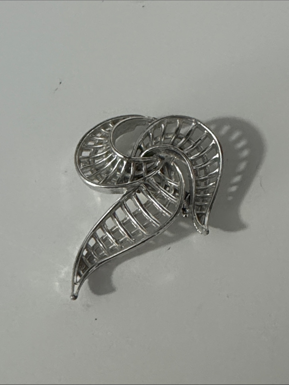 Silver Leaf-Style Sculptural Brooch - Silver